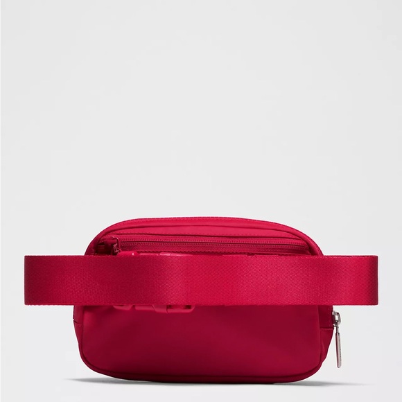Lululemon Everywhere Belt Bag 1L- Pink Dragonfruit - Picture 3 of 6